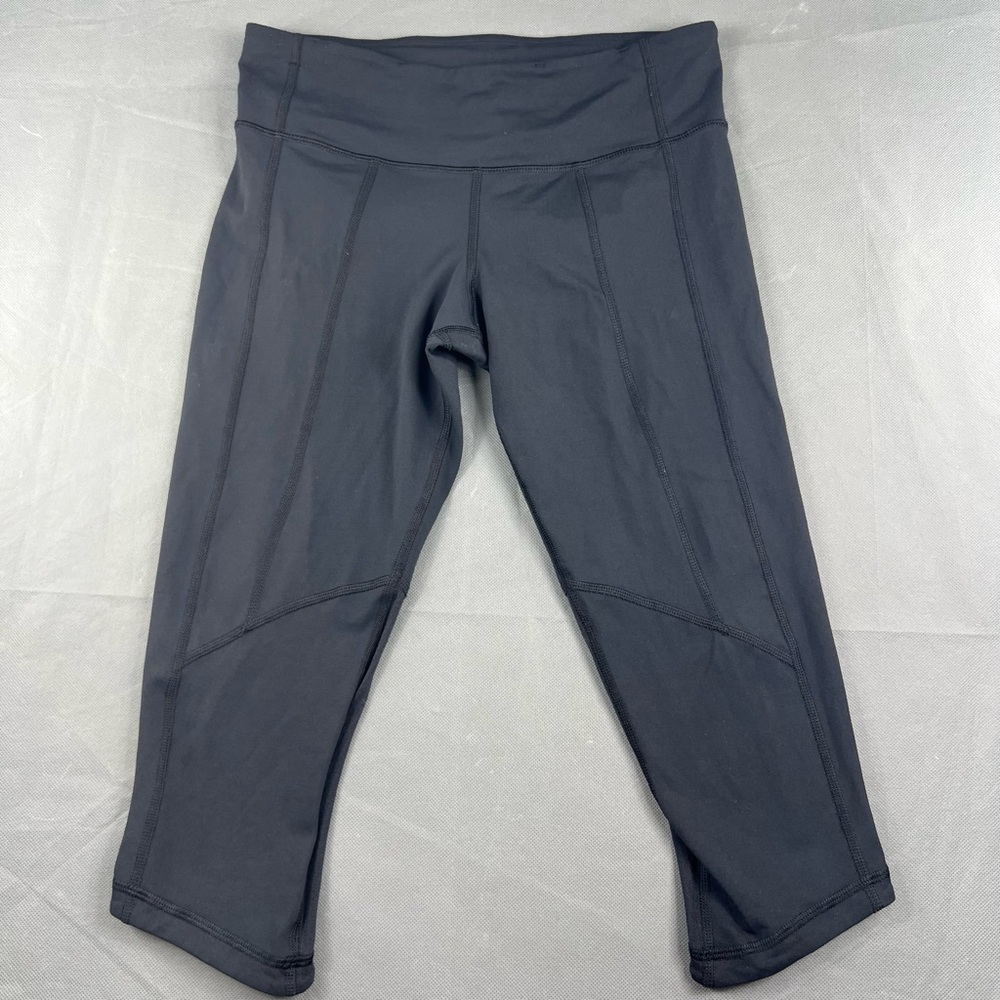 Lululemon Black Cropped Leggings Sz 6